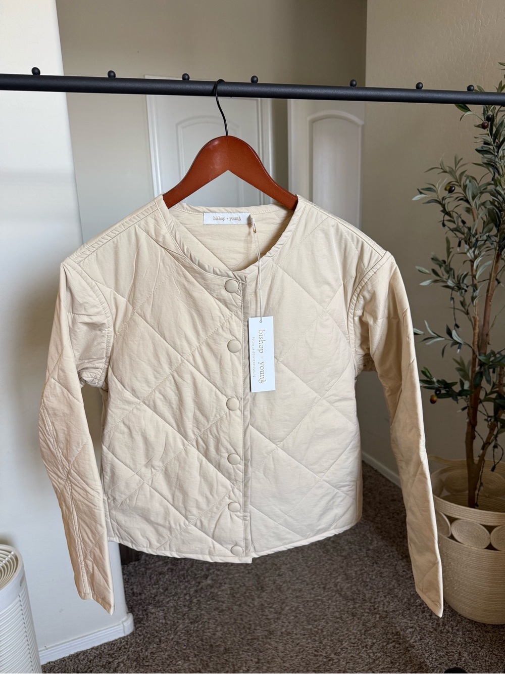 bishop + young Cream/Tan Diamond-Quilt Snap Button Jacket